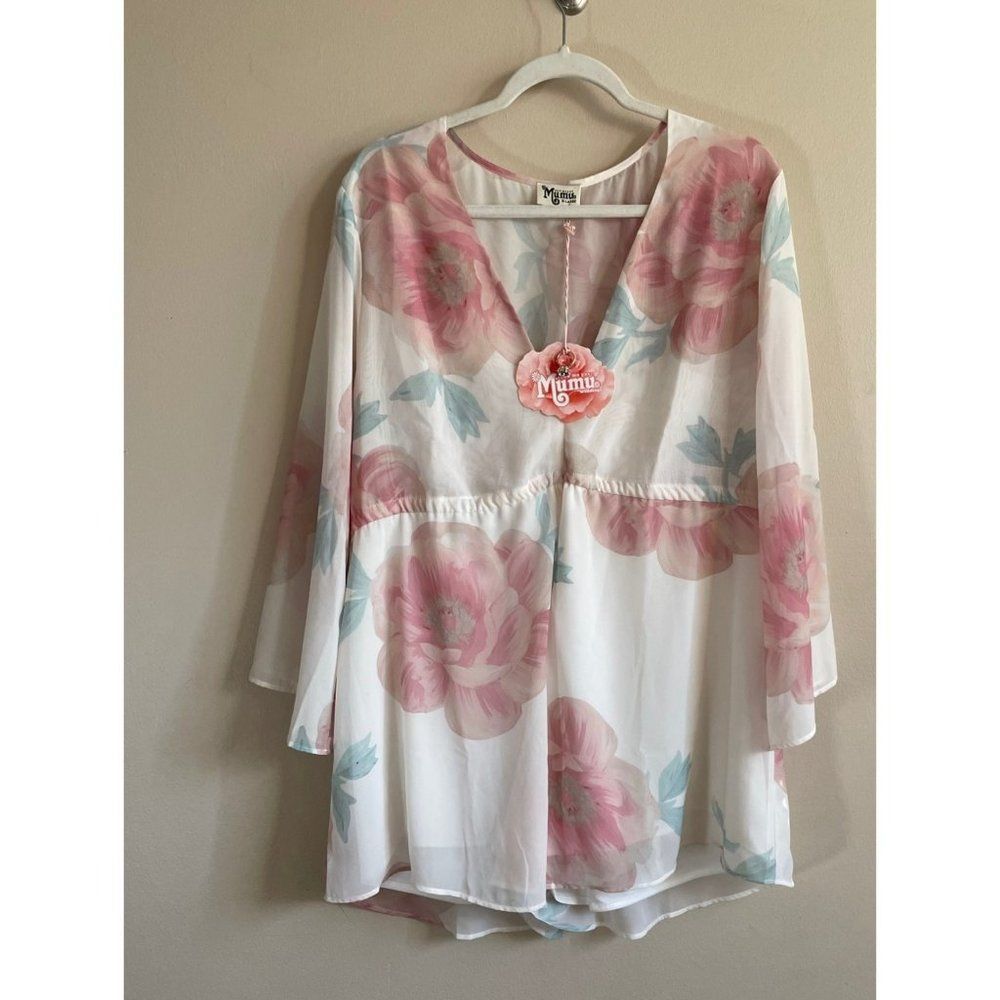 BOGO SALE Show me your MuMu Roxy floral romper XL never worn but tags removed.